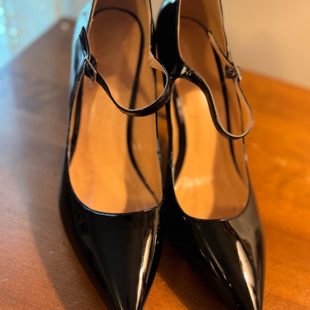 Amazing Black Patent Mary Janes!